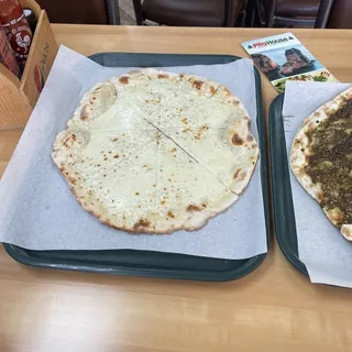 Manaklsh Jlbneh Flat Bread