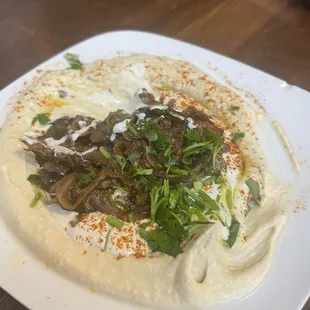 Hummus with Mushrooms