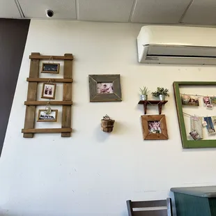 sushi and sashimi, interior