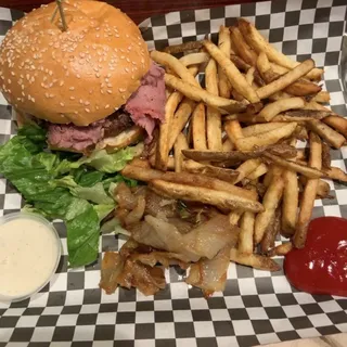 Pastrami Burger