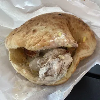 Shawarma Nuggets pita (Schnitzel)
