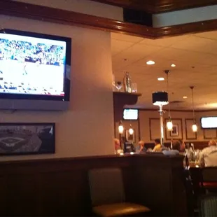 easy access to hot wings &amp; be an alchi all night long :)