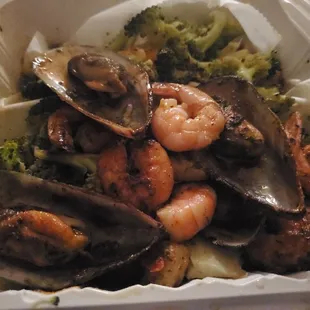 Seafood Combo with Veggies  No rice ....