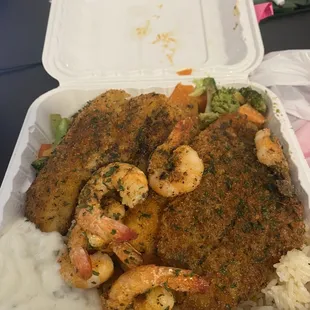Flounder meal with shrimp and vegetables fried rice