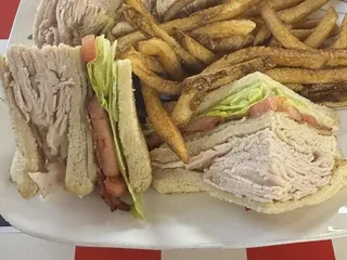 Di's Kornerstone Diner