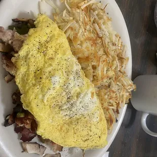Amen omelette and hash browns!