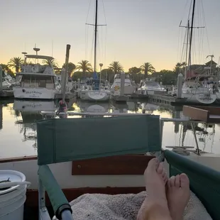 Total relaxation and great neighbors