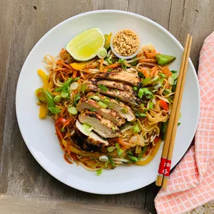 Chicken pad thai
