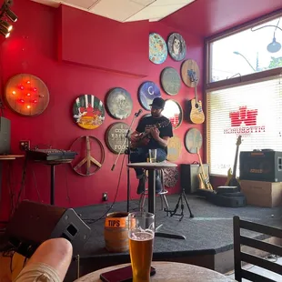 Live music, great wine, and a &apos;&apos;chill&apos; Saturday afternoon.