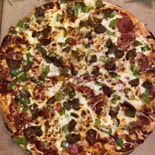 Large Original Classic Crust Cheese Pizza with Italian Sausage, Pepperoni and Green Pepper