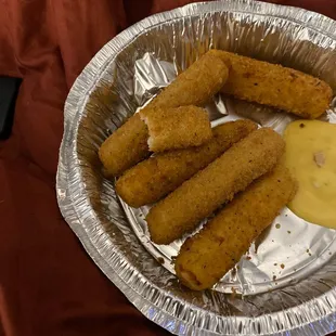 8 Piece Mozzarella Sticks