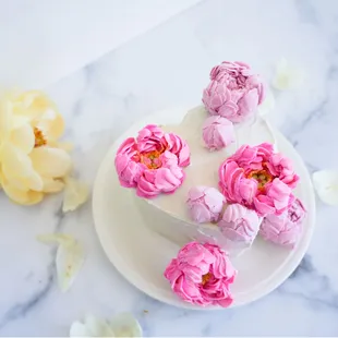 Peony cake