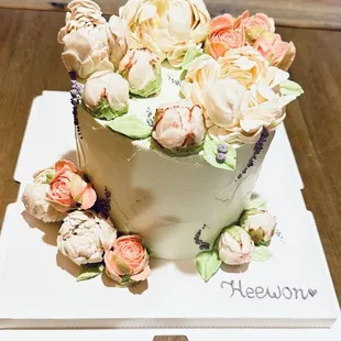 Beautiful Birthday cake!!