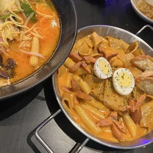 Rose Spicy Rice Cake