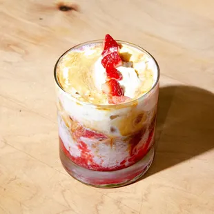 Strawberry Dopo Panna Latte