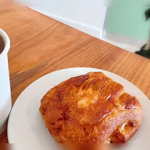 Americano + ham &amp; cheese croissant