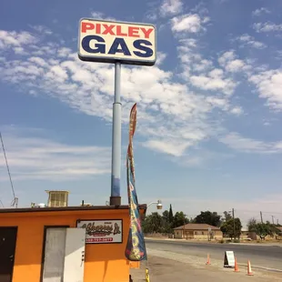 sign for pixley gas