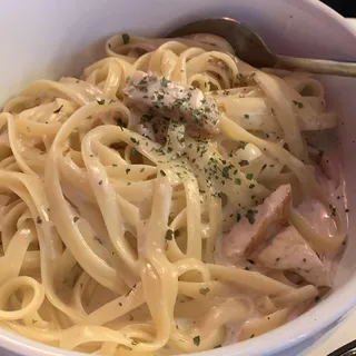 Homemade Fettuccini Alfredo