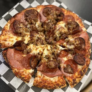 Meatsanity Pizza