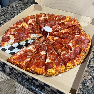 XL Pepperoni Pizza