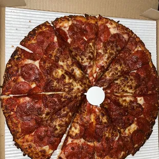 Large Pepperoni Pizza