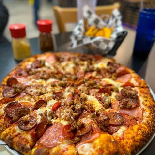 Meatsanity Pizza