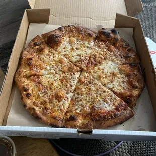 Cheese pizza