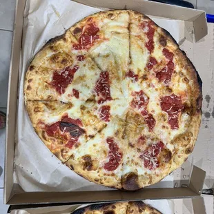 Cheese pizza