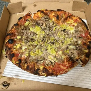 Saturday evening, 26 October 2024 -- Spicy Pie Pizza (I had a $10 off coupon)