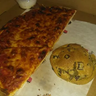 Cheese pizza and their 65 cent cookies!