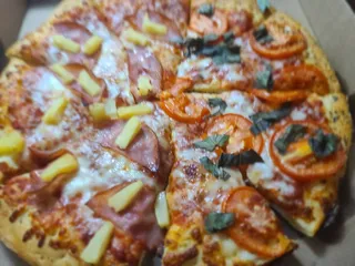 The Pizza Shop