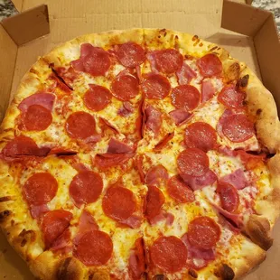 Pepperoni pizza
