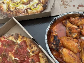 River House Pizza