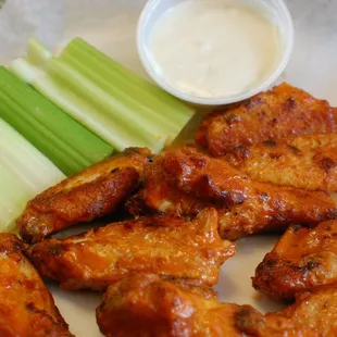 bbq chicken, bbq wings, chicken wings and fried chicken, chicken wings, fried chicken, poultry, food, chicken, fried chicken wings