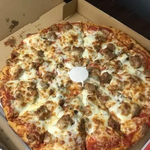 I order a meat lovers pizza  This is good  Next time I'm in Albuquerque  I'll order pizza from here again