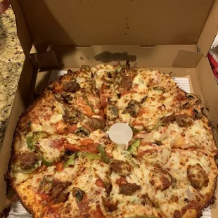 Deluxe pizza