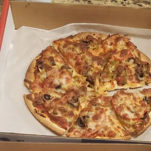 $10 Veggie Delight Pizza