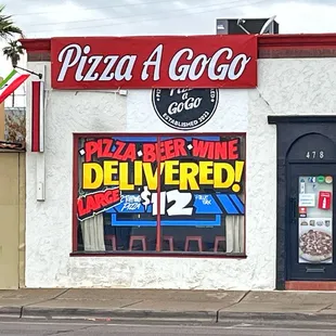 Pizza A Go Go exterior