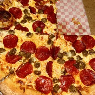 Pepperoni pizza with sausage