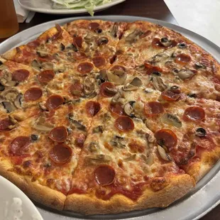 Very good pizza with plenty of topping