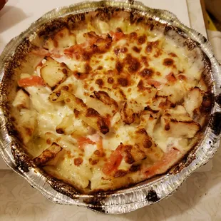 Pizza Amigos chicken alfredo pasta, without broccoli.  Very tasty!