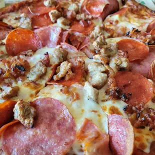 Lots of meat toppings