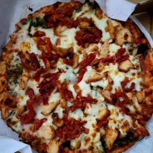 Amigos chicken pizza