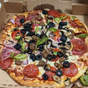 Amigos Combo Climax Pizza BOGO free offer on UberEATS.  Pizza #2