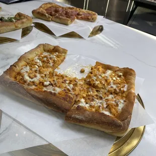 Buffalo chicken pizza