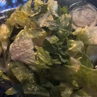 This is an $8 Cesar salad, what a joke. Fake cheese, no tomato, no croutons 1 dressing. You'll should be ashamed of this "salad."
