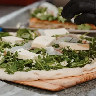 Americana-style Pesto pizza