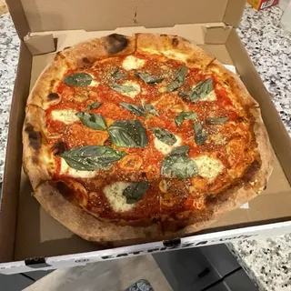 18" Queen Margherita Pizza