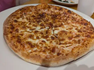 Intermezzo Pizzeria and Cafe