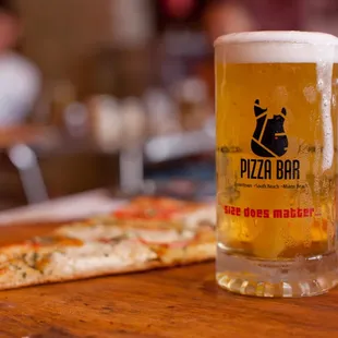 drink, pizza